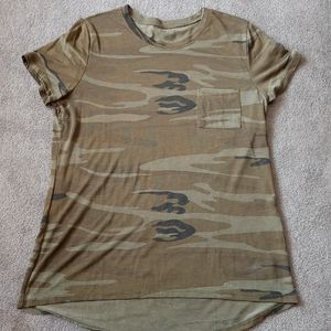 NEW WITHOUT TAGS! Women's camo shirt